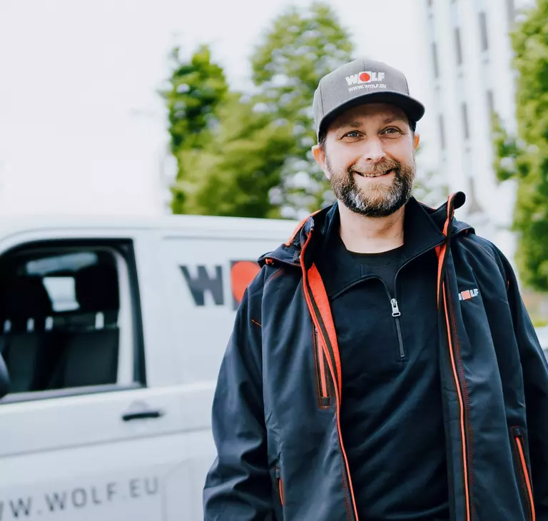 WOLF Servicebus & Mitarbeiter