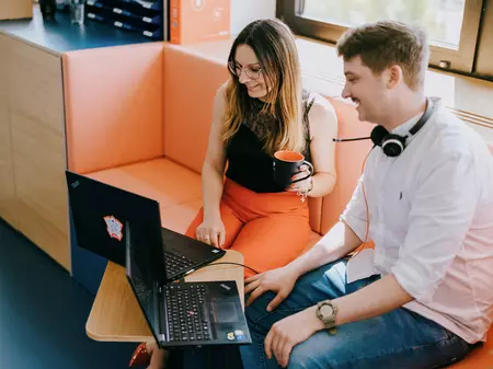 Duale Studenten im Austausch