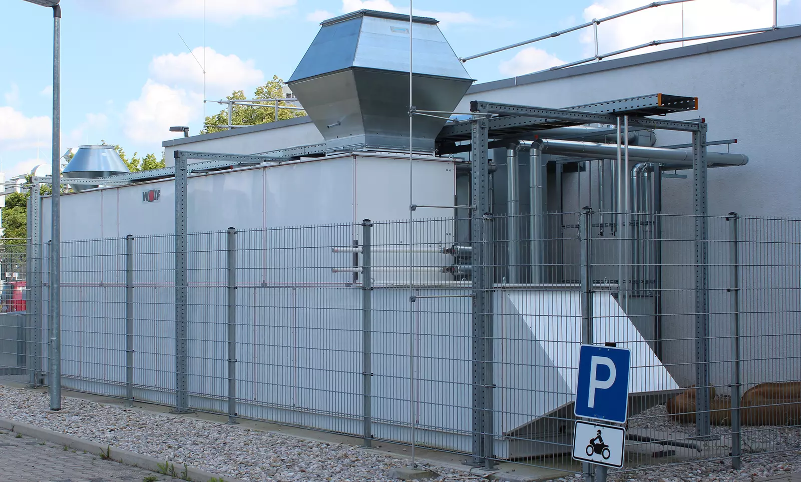 RLT-Anlagen Referenz WOLF bei Kunststoffverarbeiter