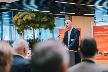 Paolo Merloni bei seiner Festrede im WOLF CAMPUS