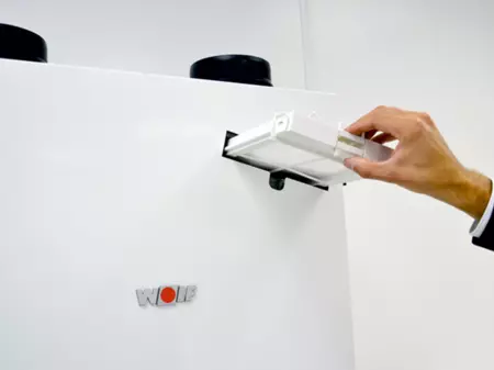 Changing the CWL-F-Excellent filter