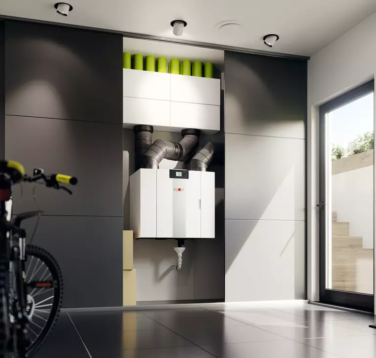 Ein Abstellzimmer mit einer WOLF Wohnraumlüftung CWL-2