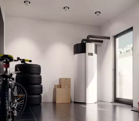 Heizraum mit WOLF Warmwasser Wärmepumpe FHS