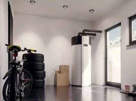 Heizraum mit WOLF Warmwasser Wärmepumpe FHS