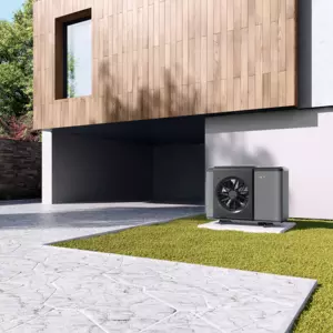 Wärmepumpe im Garten