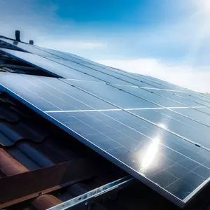 Befestigung einer Photovoltaikanlage auf dem Dach 