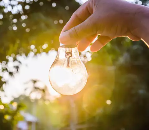 Saving energy in the household