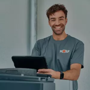 WOLF Professional Tablet und Wärmepumpe